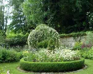 Сад в Оргевал, (Франция, Пикардия)
